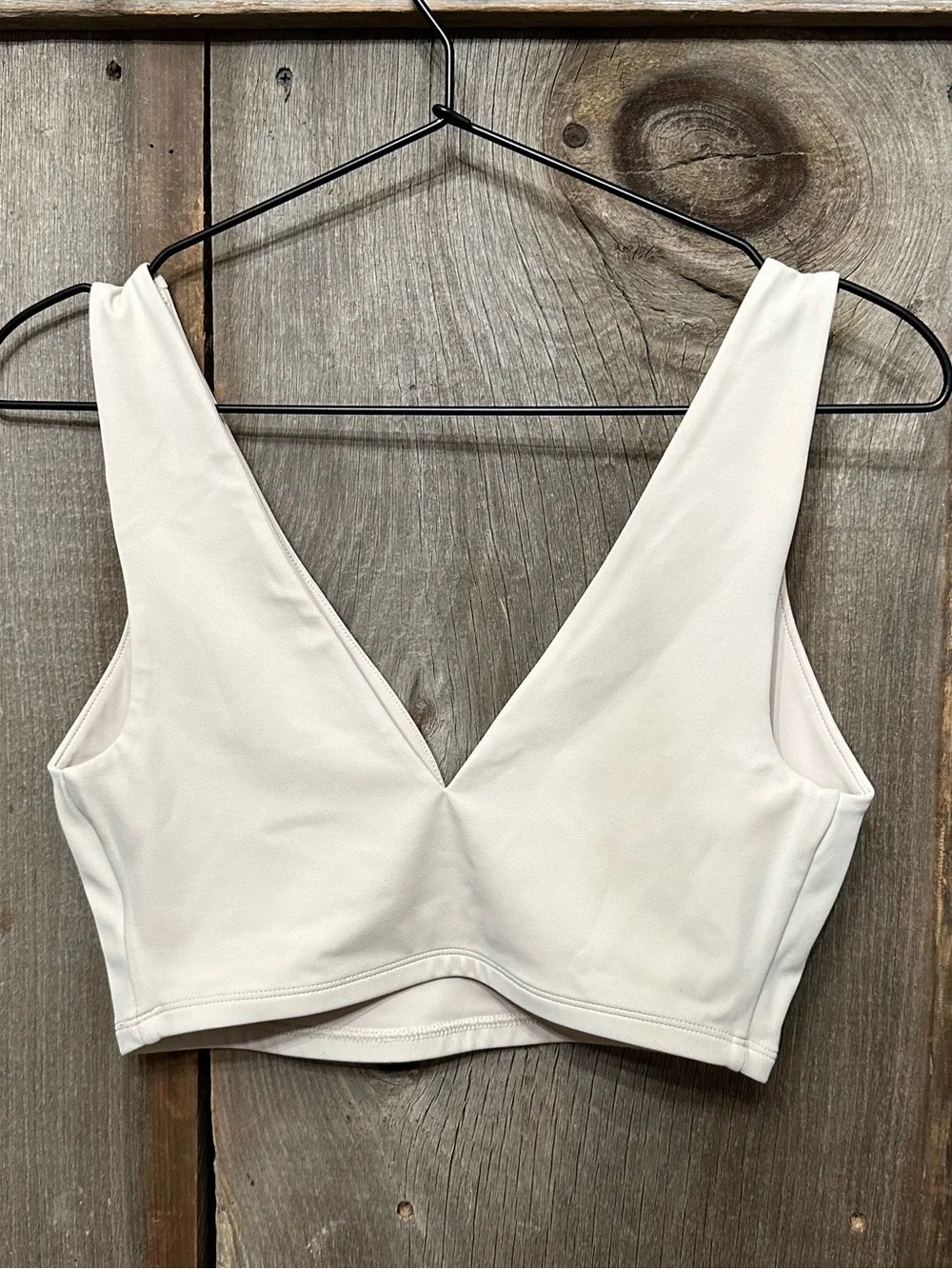 Express Body Contour High Compression Double V-Neck Bralette in Sandshell Small